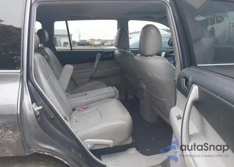 2012 Toyota Highlander Se V6 z USA, uszkodzony, nr VIN 5TDZK3EHXCS058958